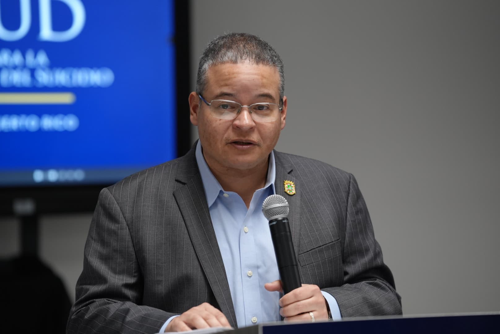 Salud presenta manual para legisladores sobre prevención del suicidio