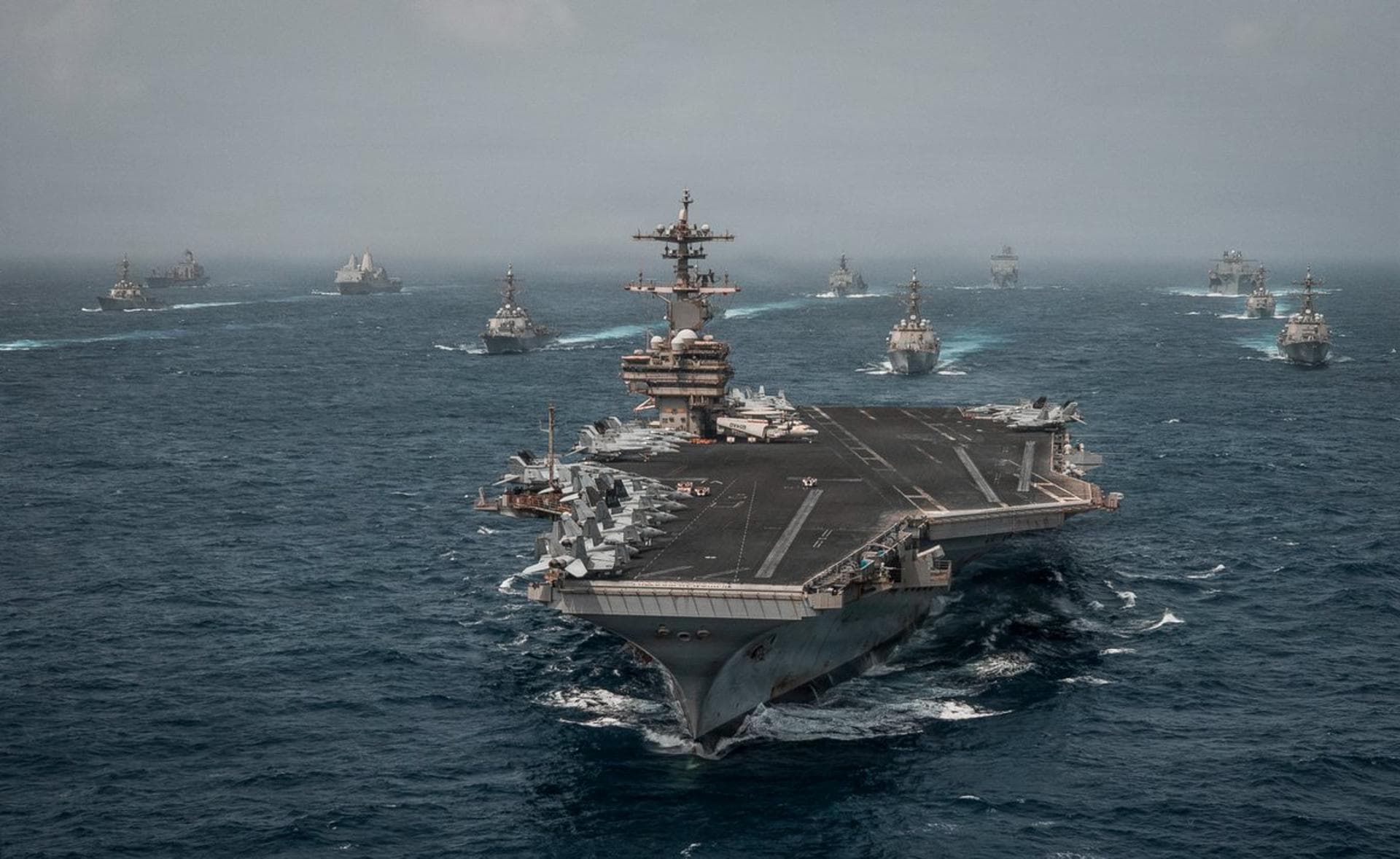 Estados Unidos refuerza su fuerza aérea en Oriente Medio ante posibles ataques contra Irán
