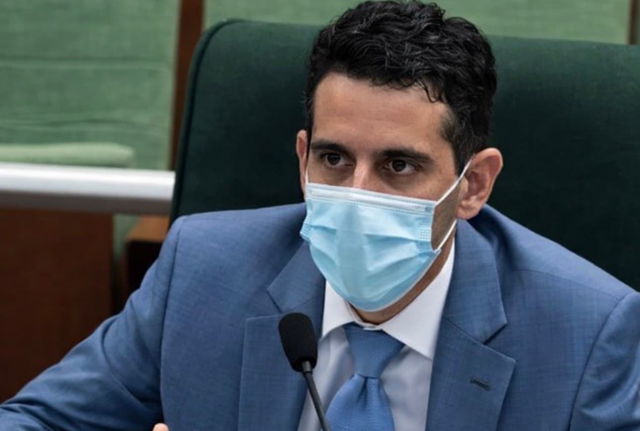 Sentencian con multa y 4 años de probatoria a Juan Maldonado por compra ilegal de pruebas COVID-19