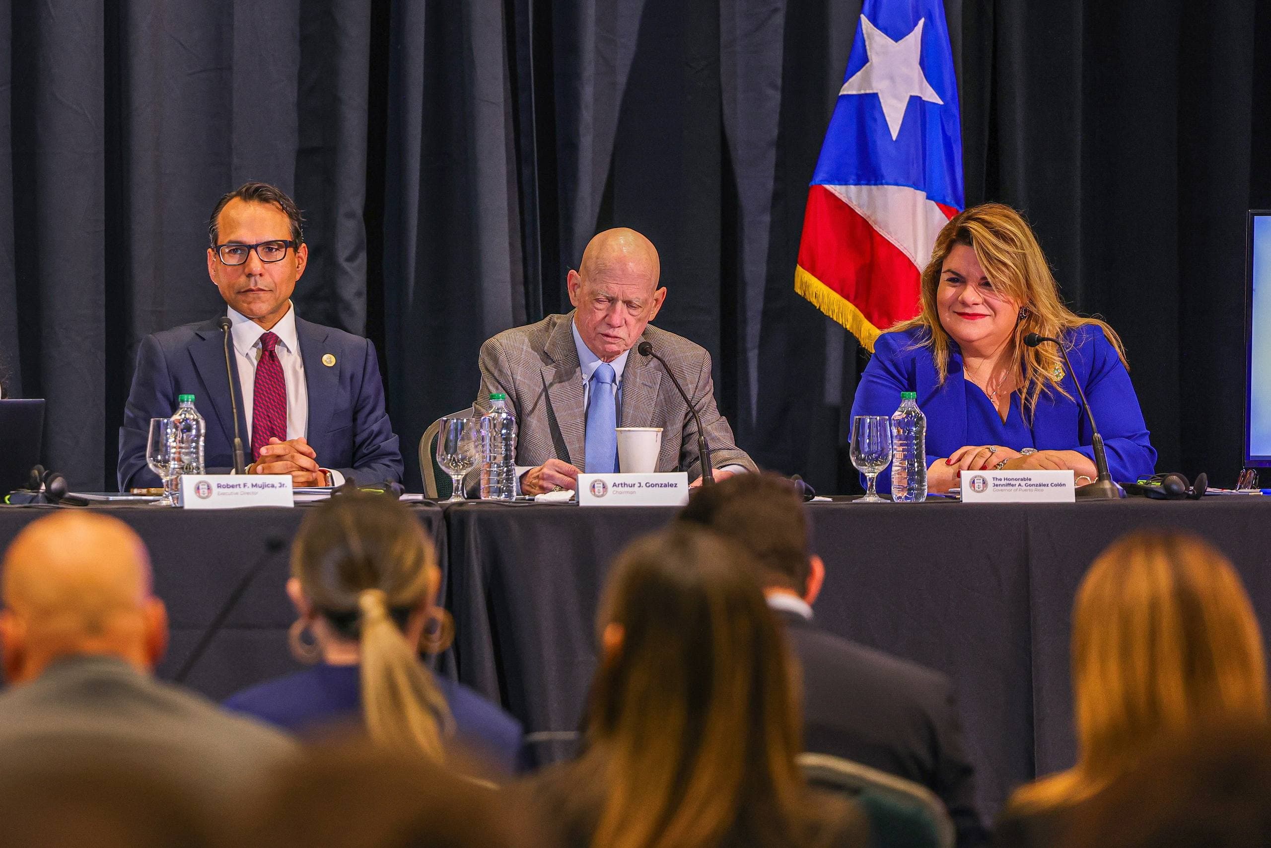 Jenniffer González presenta plan de estabilidad fiscal y crecimiento económico ante la Junta de Supervisión Fiscal
