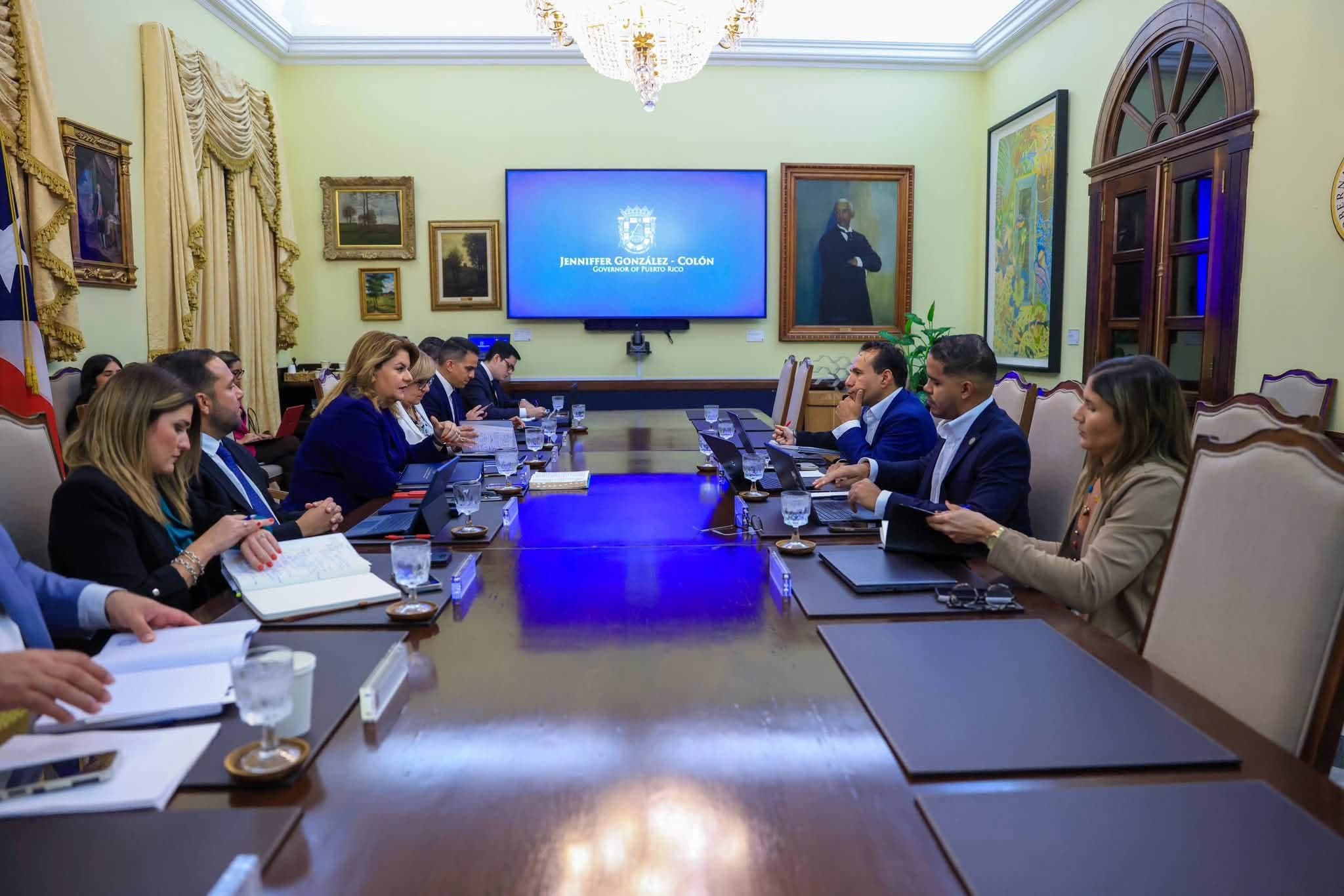 Gobernadora discute alternativas para bajar costo de energía con la Junta Fiscal