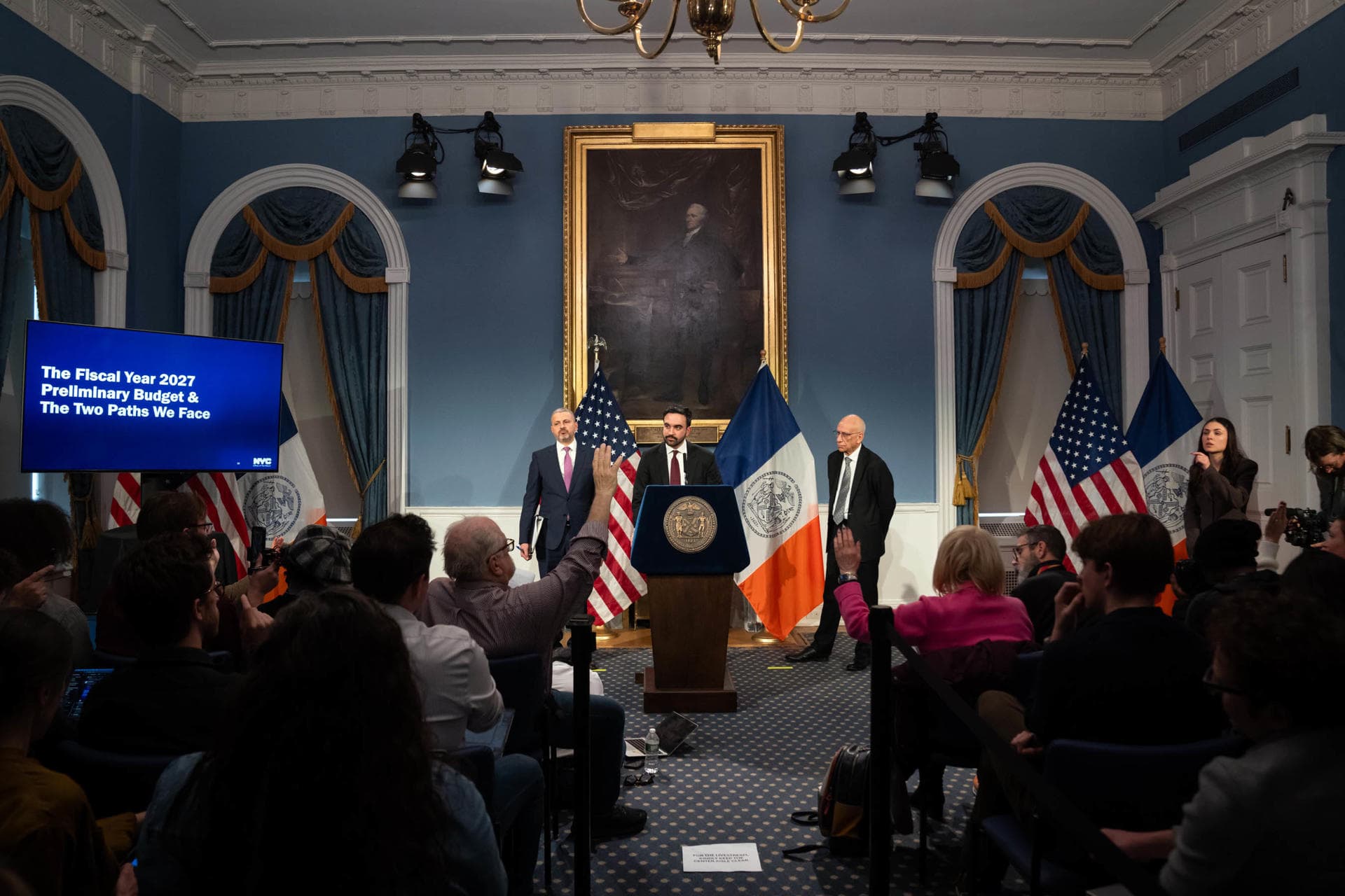 Mamdani propone subir impuestos a la propiedad en Nueva York