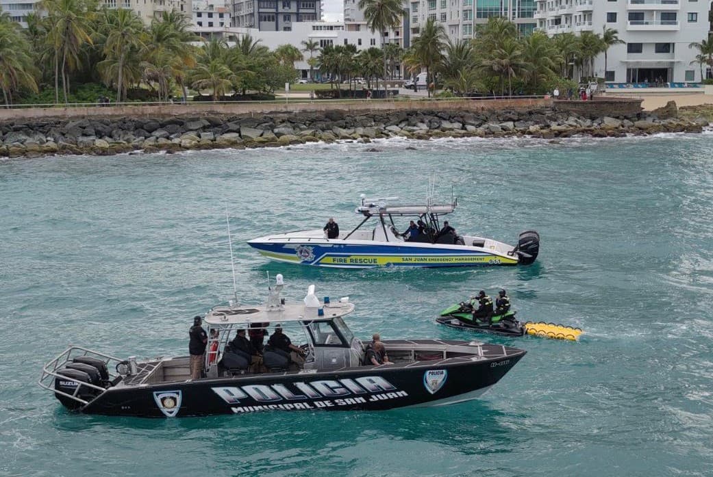 Hallan a joven sin signos vitales tras incidente en playa del Condado