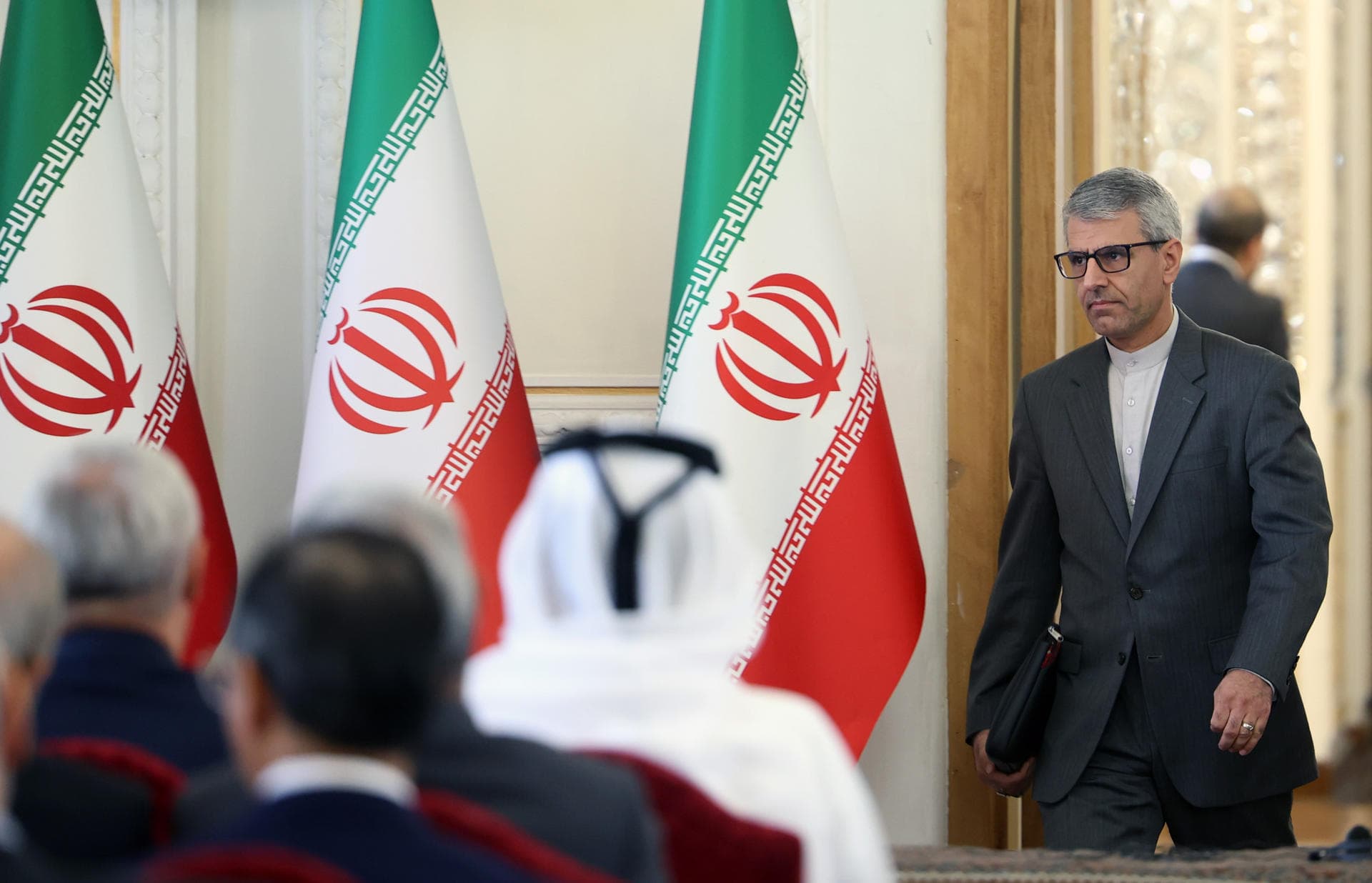 Irán niega negociaciones con EE.UU. pese al anuncio de Trump sobre reanudación del diálogo