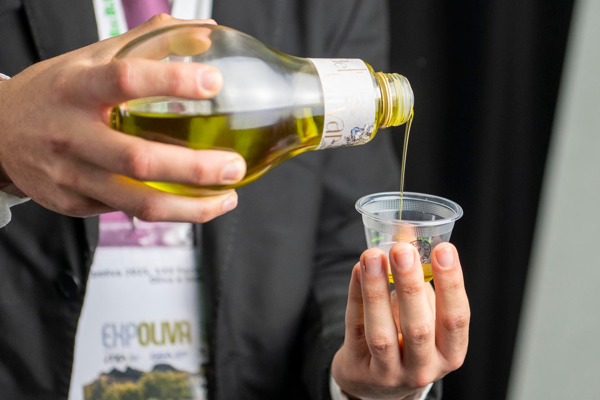 Los sectores de aceite y vino acogen con "esperanza" el fallo contra los aranceles de EEUU