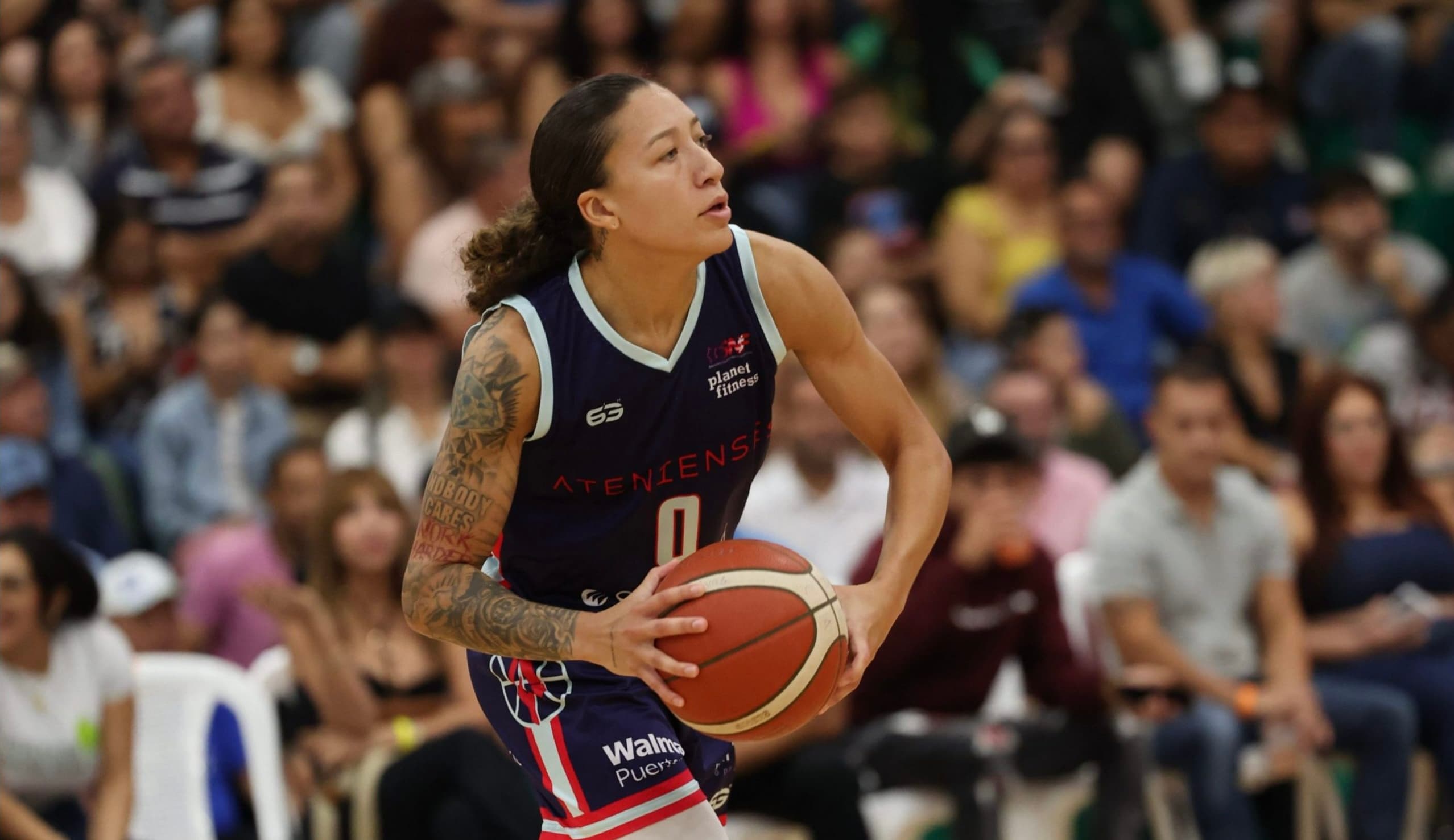 Manatí se va al frente en la serie final del BSNF