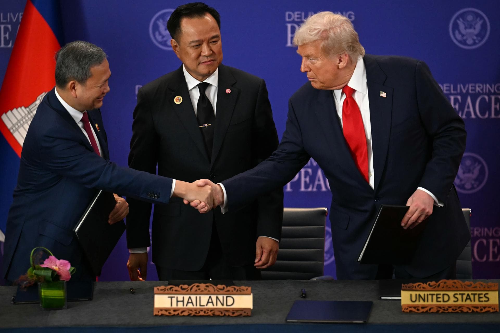 Trump anuncia un "acuerdo histórico" entre Tailandia y Camboya tras conflicto fronterizo