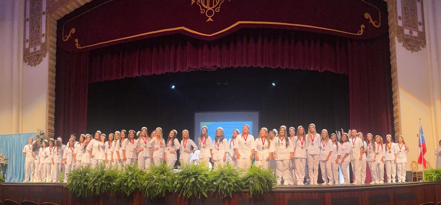 Egresados de Enfermería del RCM aprueban reválidas en primer intento