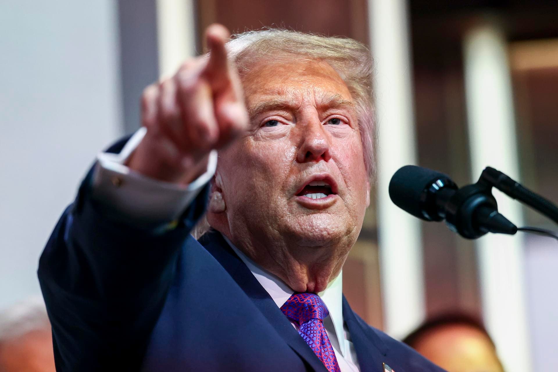 Trump impone un arancel del 100 % a drones con sensores térmicos y sus componentes