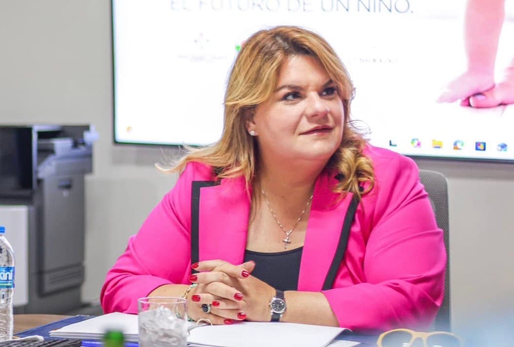 Gobernadora ordena al DTOP dejar sin efecto avisos a vendedores callejeros