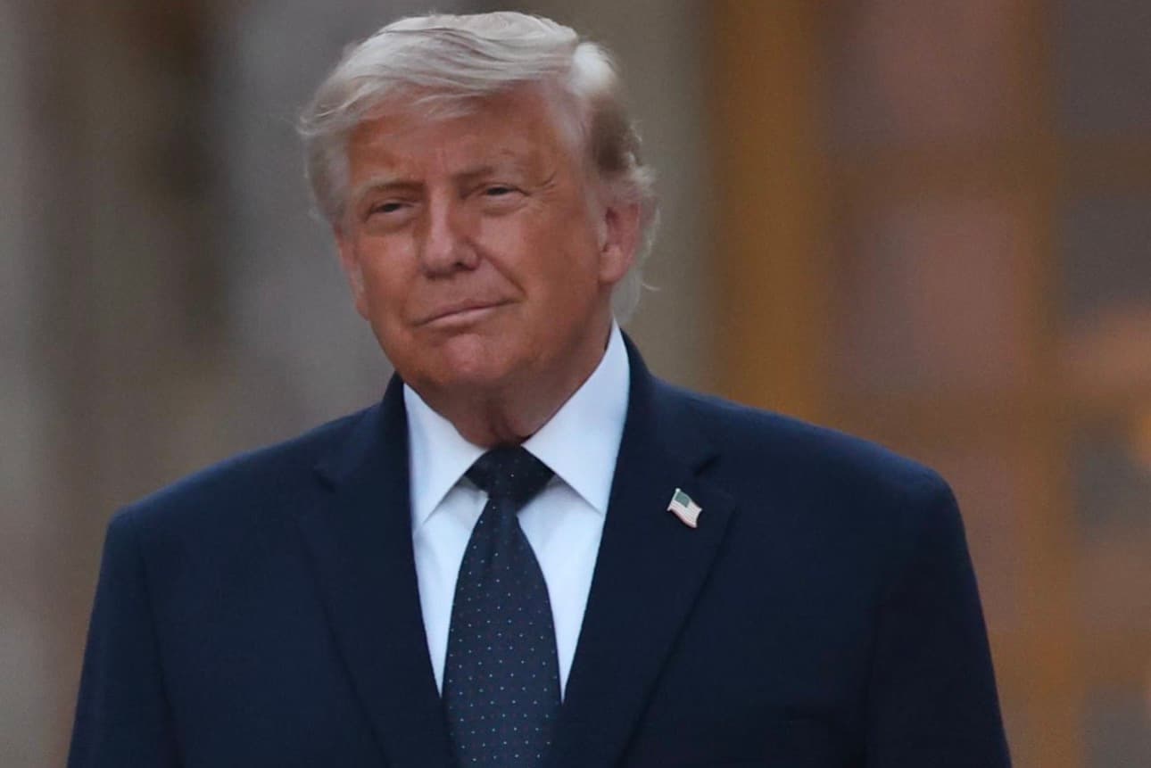 Trump firma el acuerdo de entendimiento con Irán durante su vista a Versalles