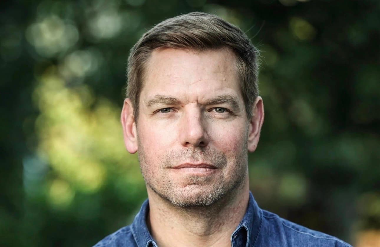 Congresista abandona campaña a gobernador de California tras denuncias de agresión sexual