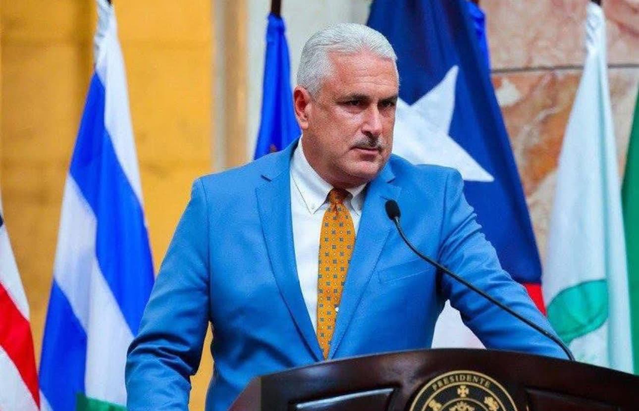 Rivera Schatz presenta nueva propuesta para atender retiro de la AEE y eliminación del impuesto al inventario