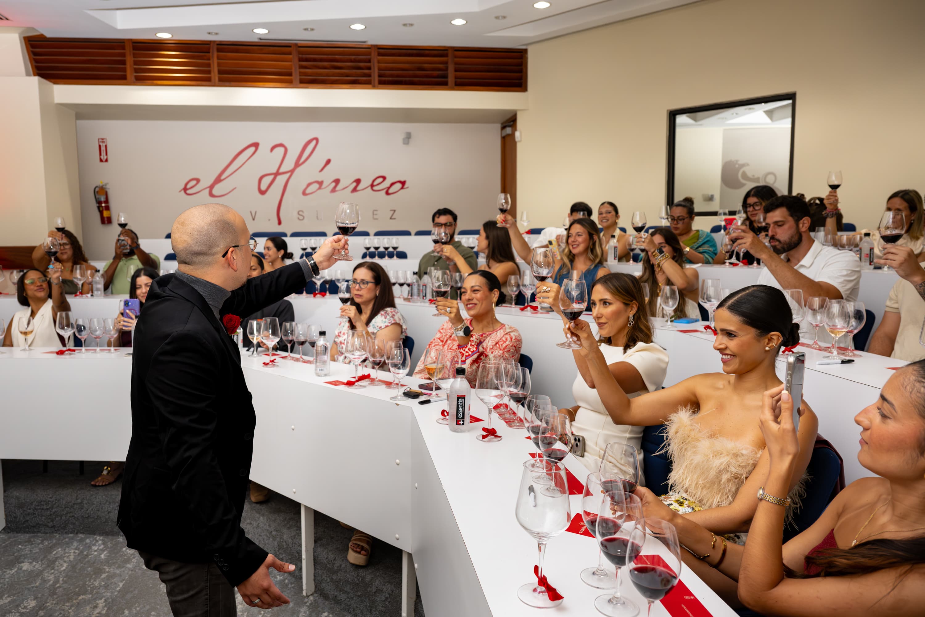 Ramón Bilbao presenta "Hechos para Sentir"