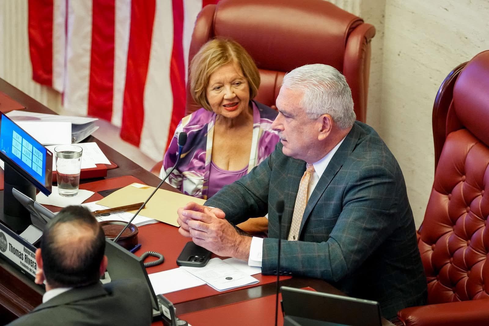 Rivera Schatz defiende ley que limita impugnaciones de permisos