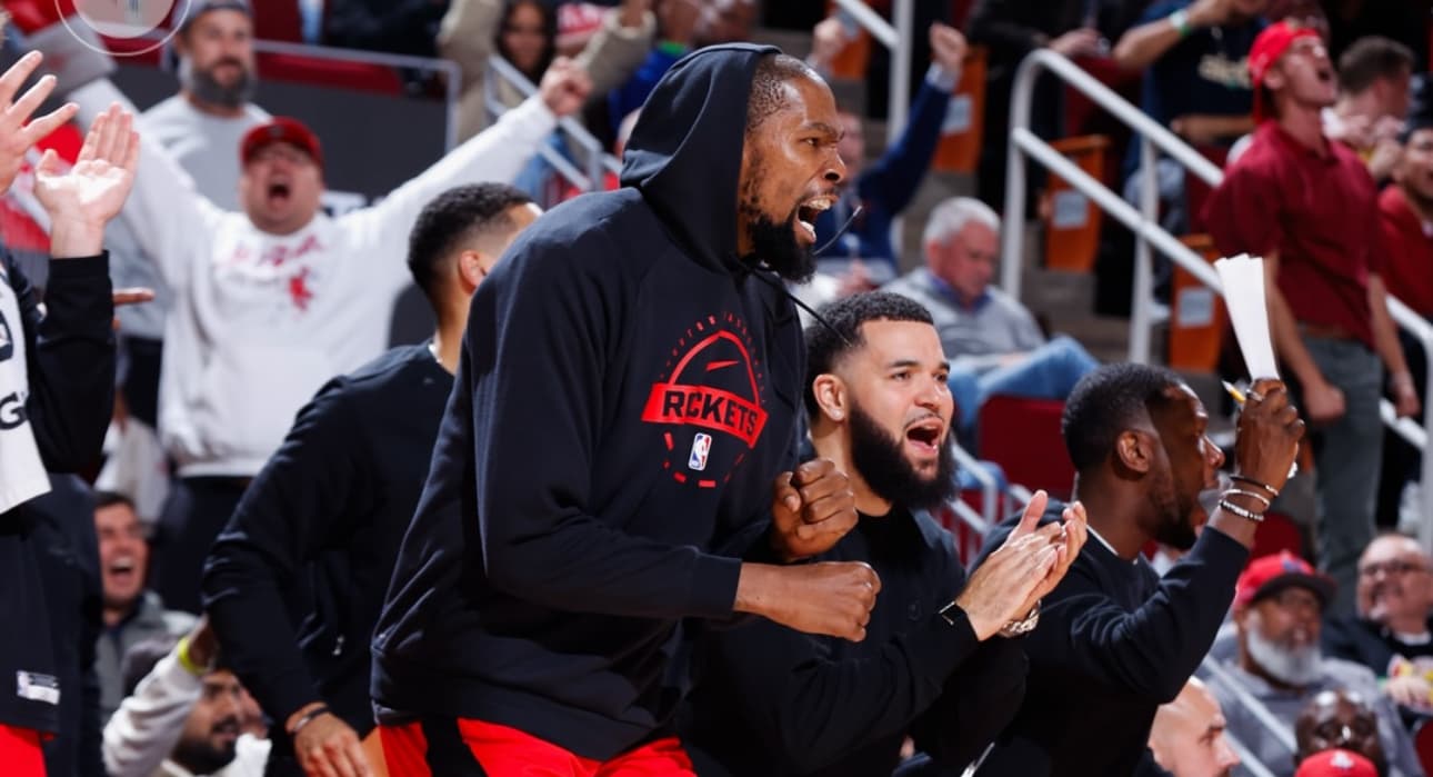 Los Rockets escapan con vida ante los Clippers