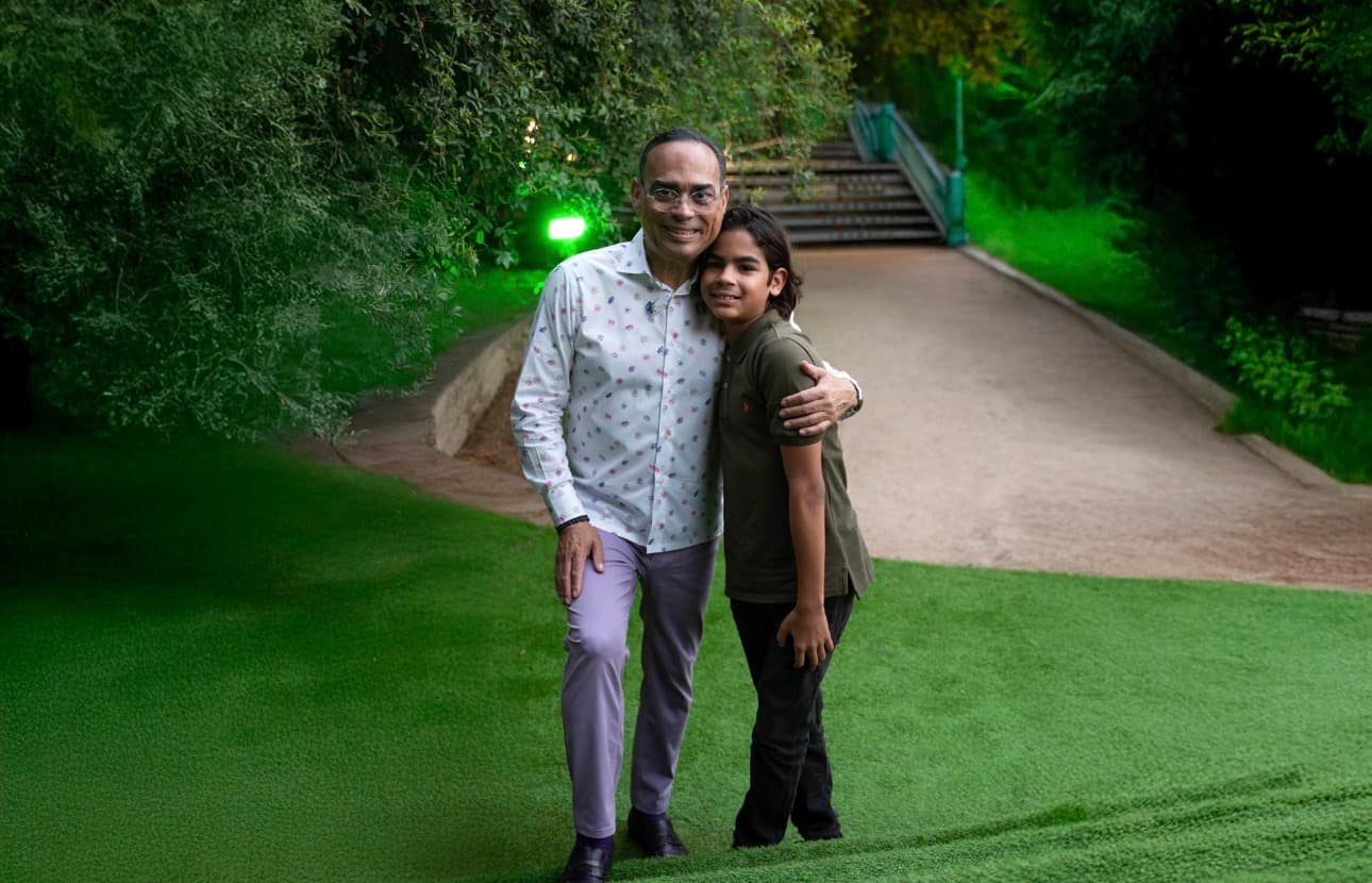 Gilberto Santa Rosa lanza "un tesoro de familia", un tema junto a su nieto de 12 años