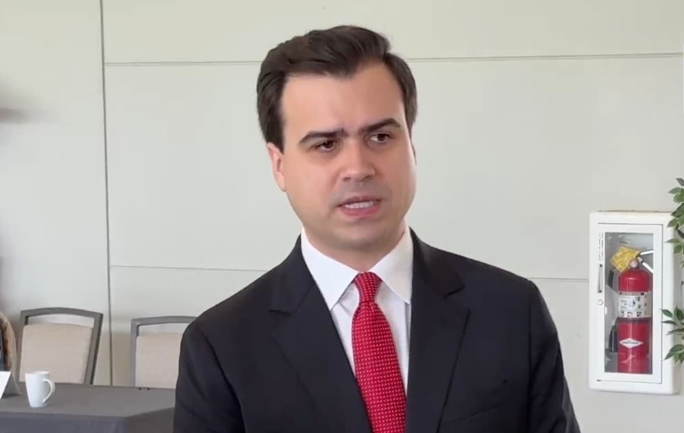 Comisionado residente recomienda a gobernadora no acudir a comisión total