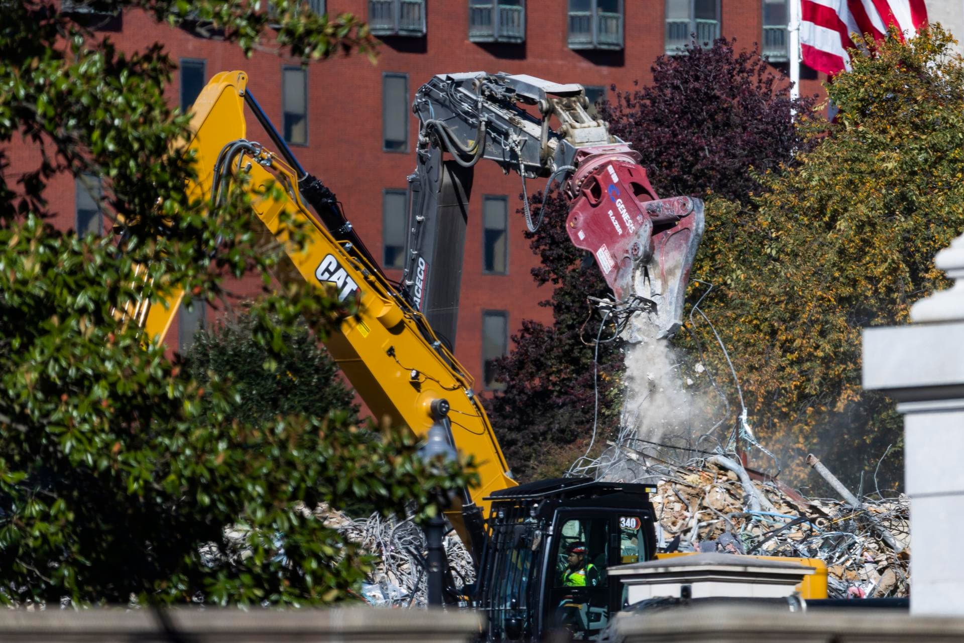 Un 56% de estadounidenses se opone a demolición de ala este de Casa Blanca, según encuesta