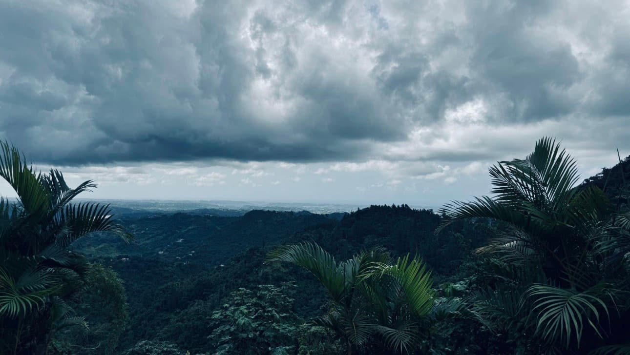 Vientos leves elevan el calor y aumentan riesgo de inundaciones