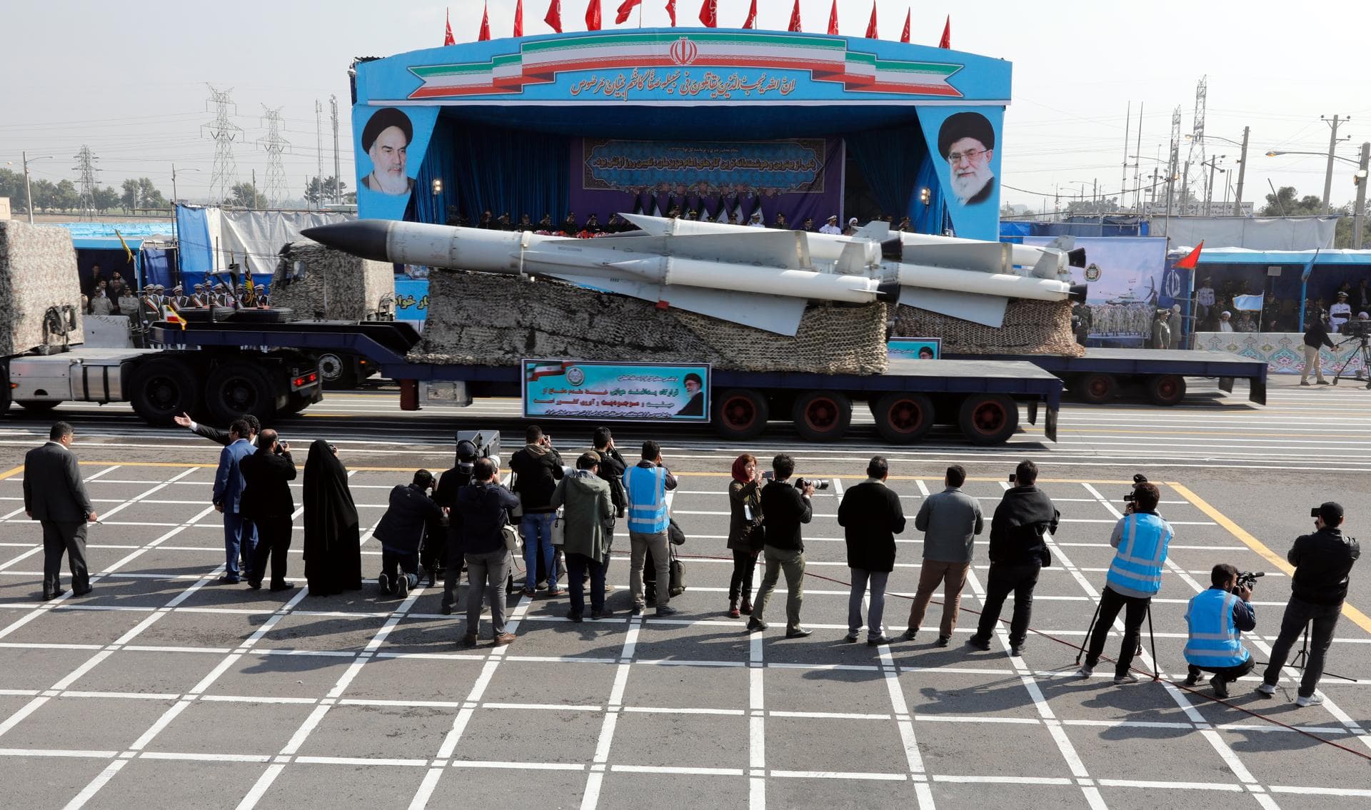 El Ejército iraní ataca de nuevo Kuwait, que dice estar respondiendo a misiles y drones