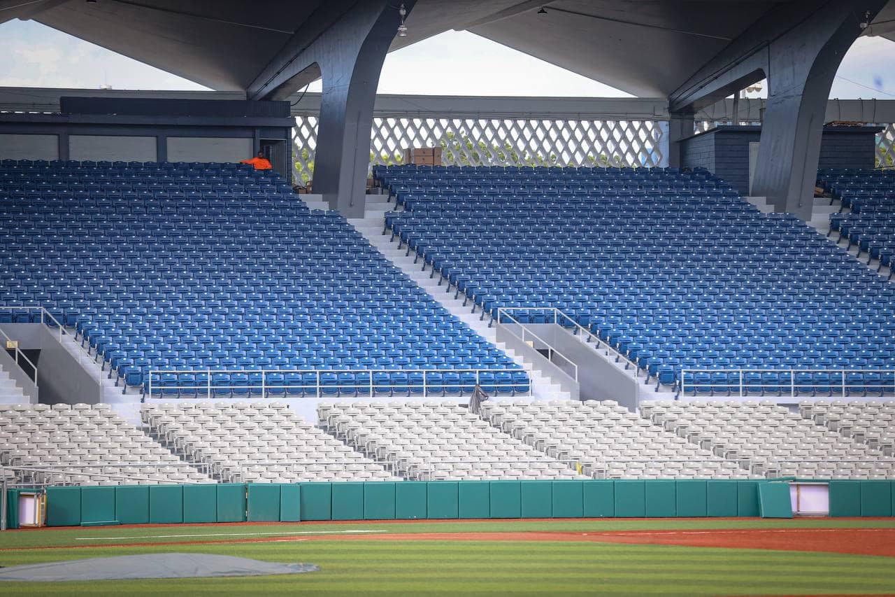 San Juan informa sobre instalaciones temporeras en el Estadio Hiram Bithorn