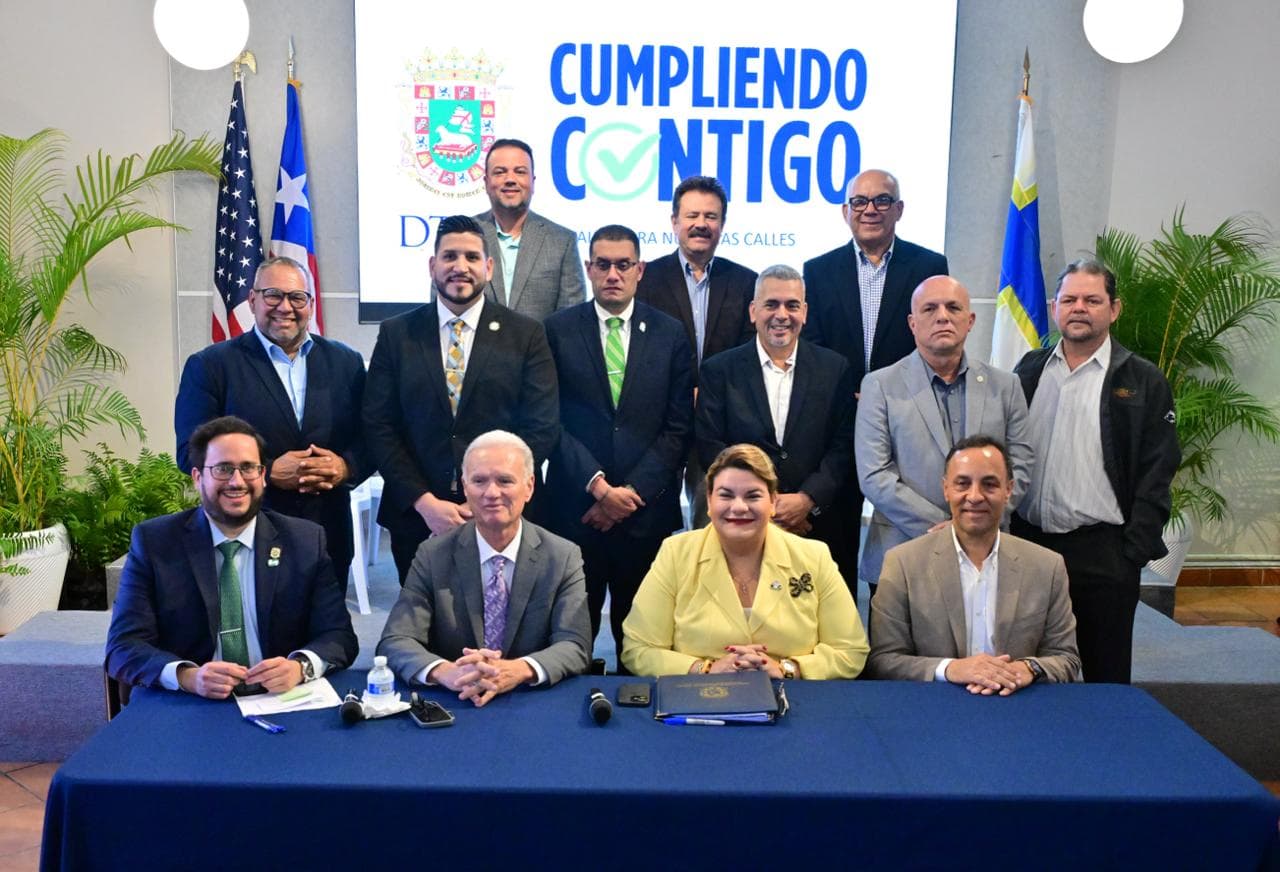 Asignan $43 millones a municipios para carreteras