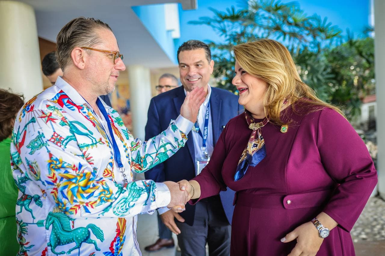 Jenniffer González reafirma compromiso con la transformación energética durante la SESA Summit 2025