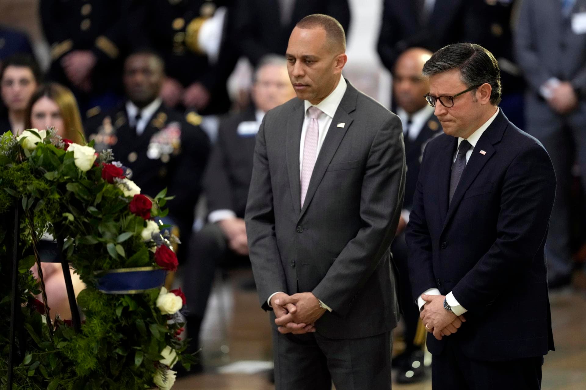 Asaltante del Capitolio indultado por Trump es detenido por amenazar a líder demócrata