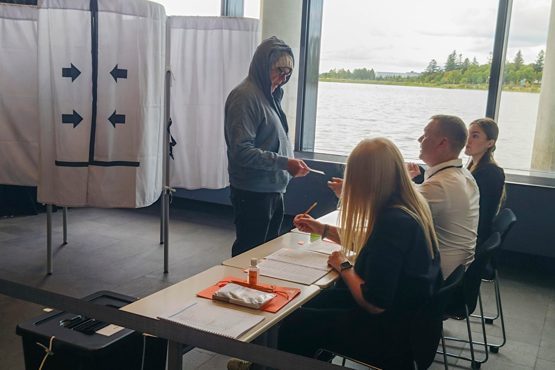 El "no" gana en Islandia sobre inclusión a la Unión Europea