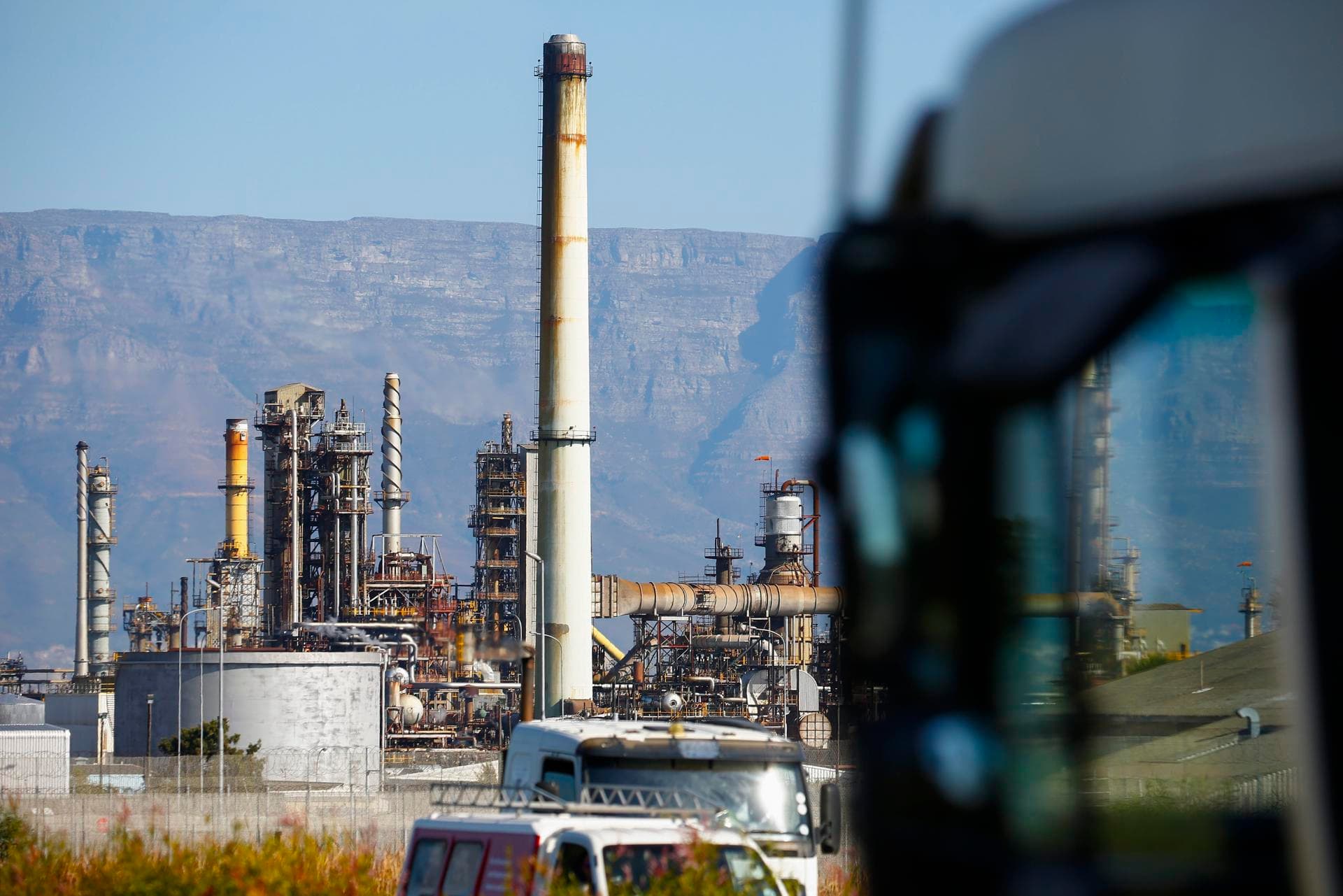 La OPEP baja un 19 % el crecimiento de demanda petrolera en 2026