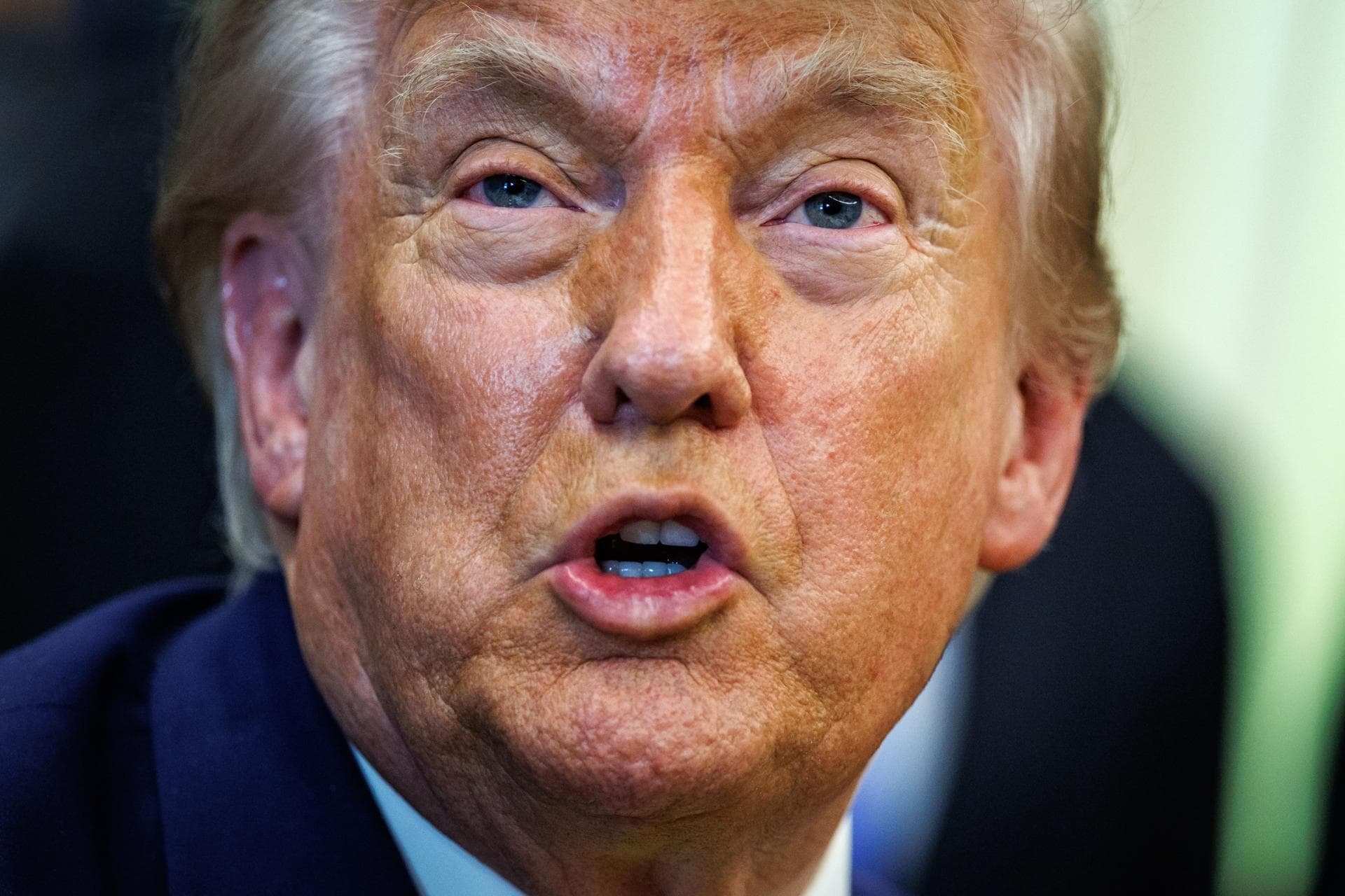 Trump dice que Irán no acepta un acuerdo porque es "fuerte y orgulloso"