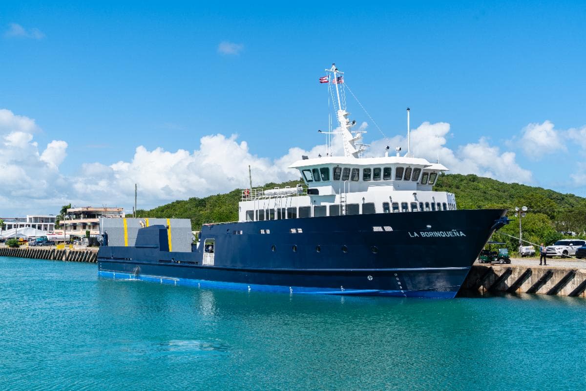 Manifestación con camiones paraliza terminal de ferris en Vieques y obliga a cancelar viajes