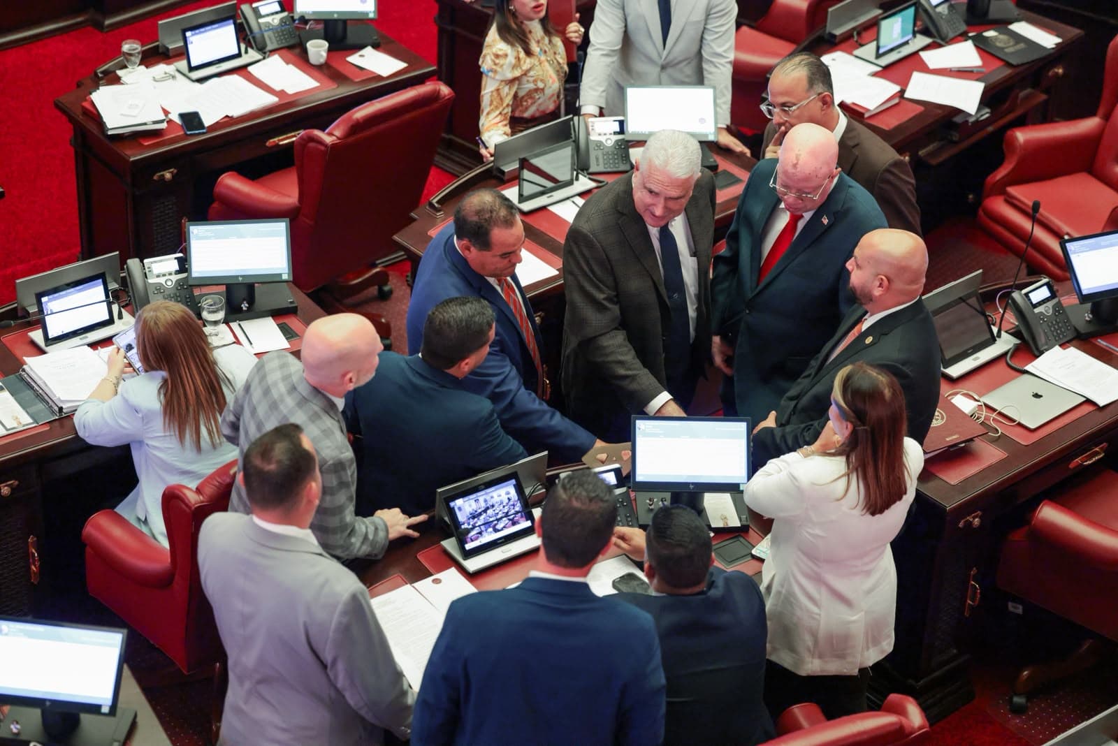 Senado aprueba proyectos sobre enmiendas al Código Penal, exención del IVU a dispositivos de movilidad y protección de vivienda cooperativa