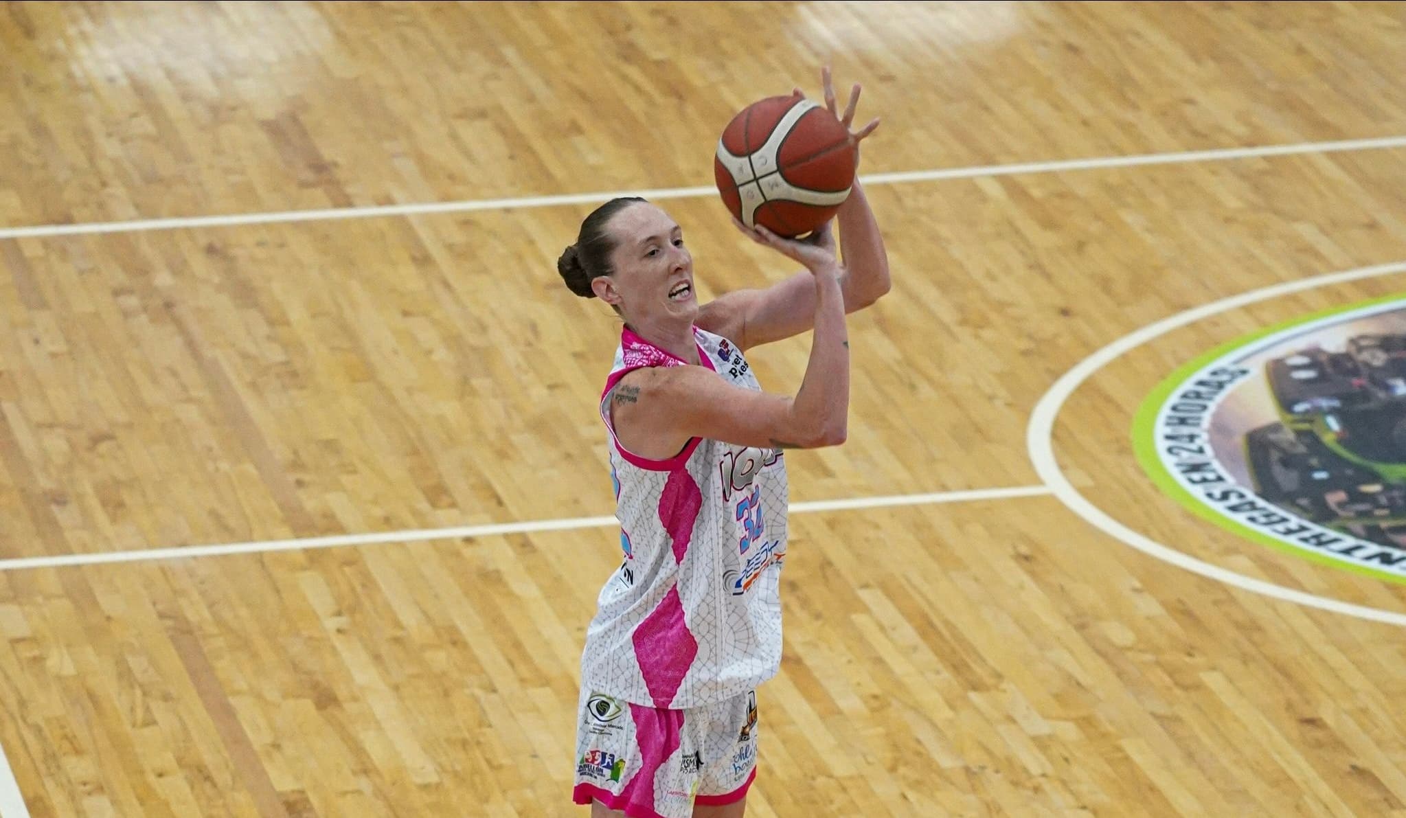 Explosivas y Atenienses irán a septimo juego por el campeonato BSNF