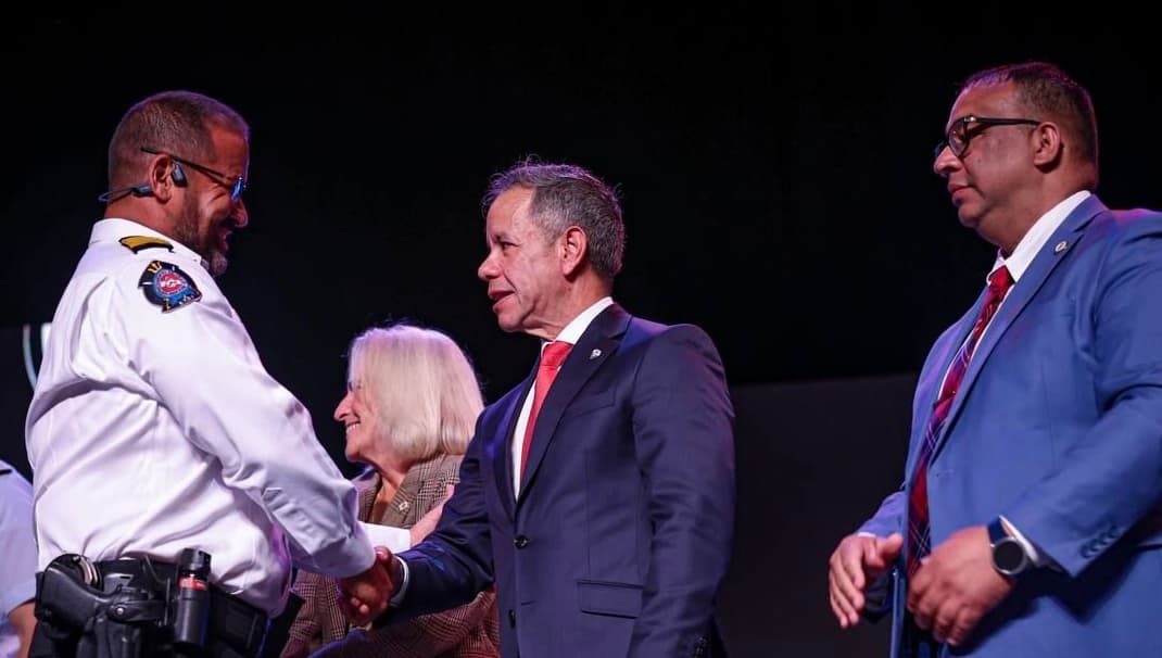 San Juan reconoce la valentía y compromiso de la Policía Municipal durante ceremonia de Valores del Año 2025