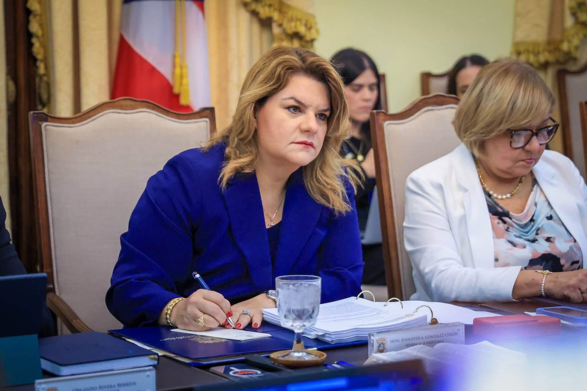 Gobernadora dice que están de más intervenciones de ICE en iglesias y comercios