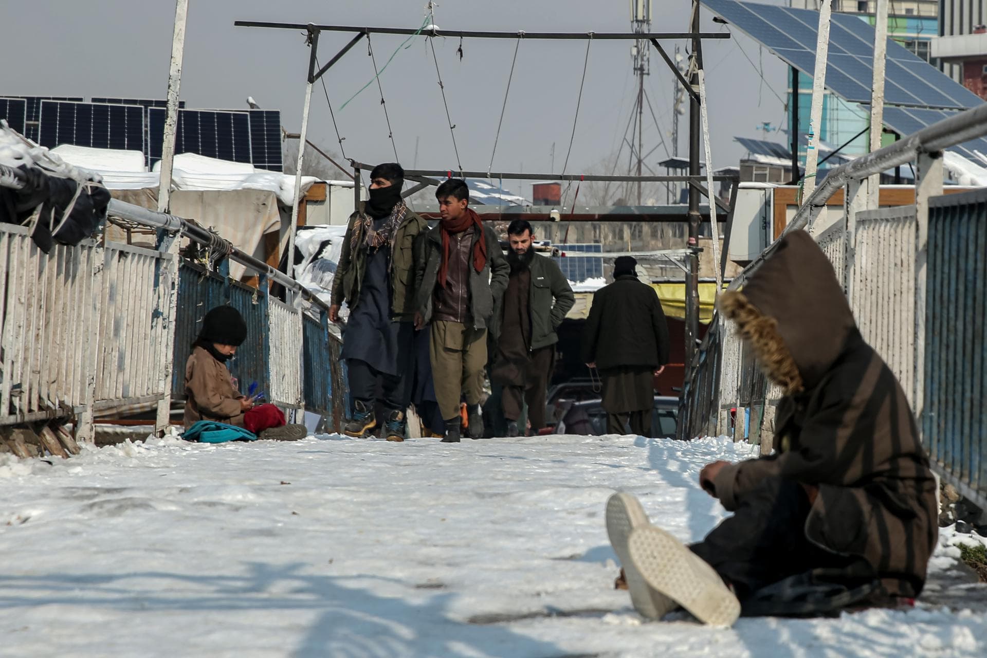 Talibanes reviven prácticamente la esclavitud en Afganistán