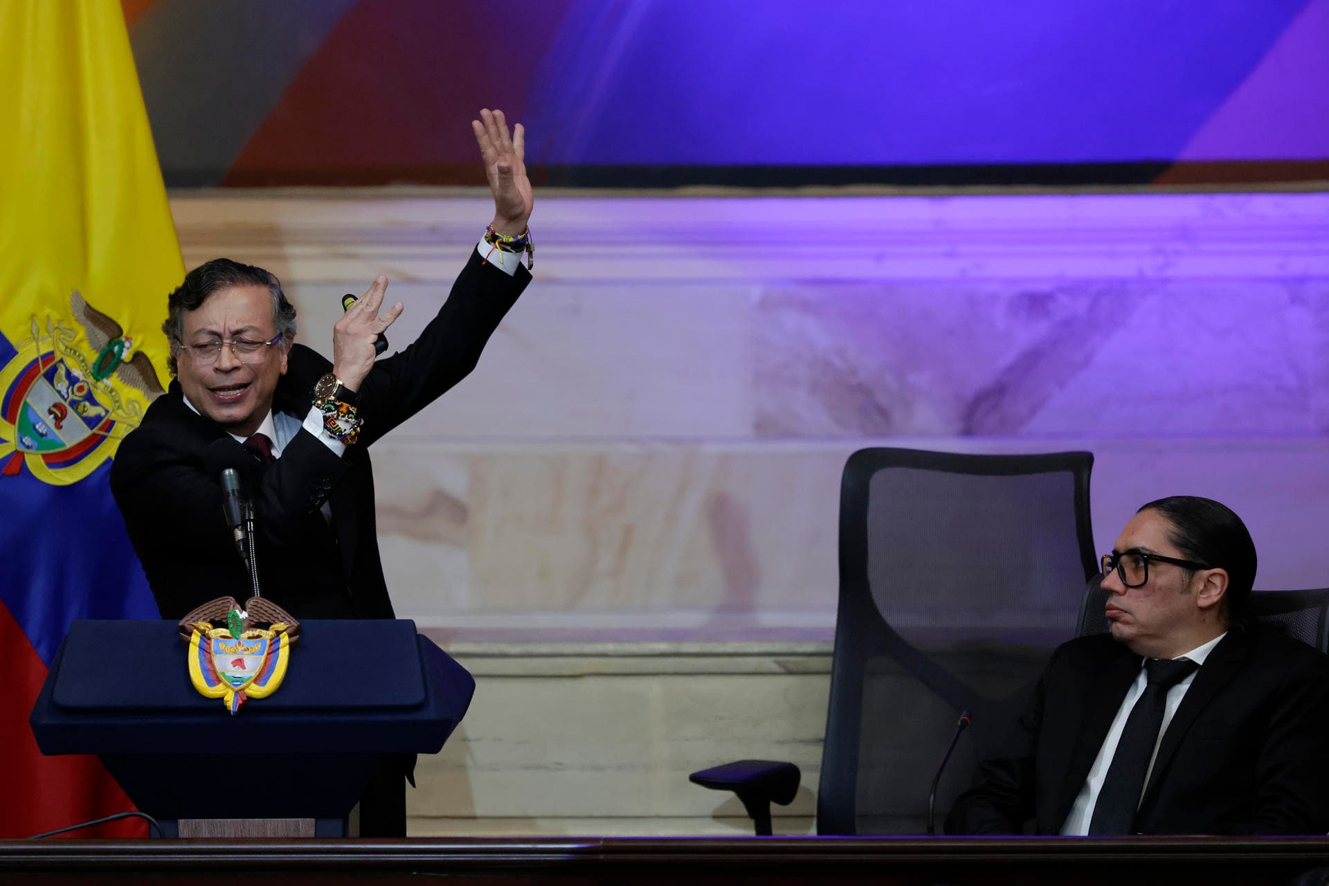 El uribista Honorio Henríquez presidirá Senado de Colombia tras lograr apoyo del petrismo