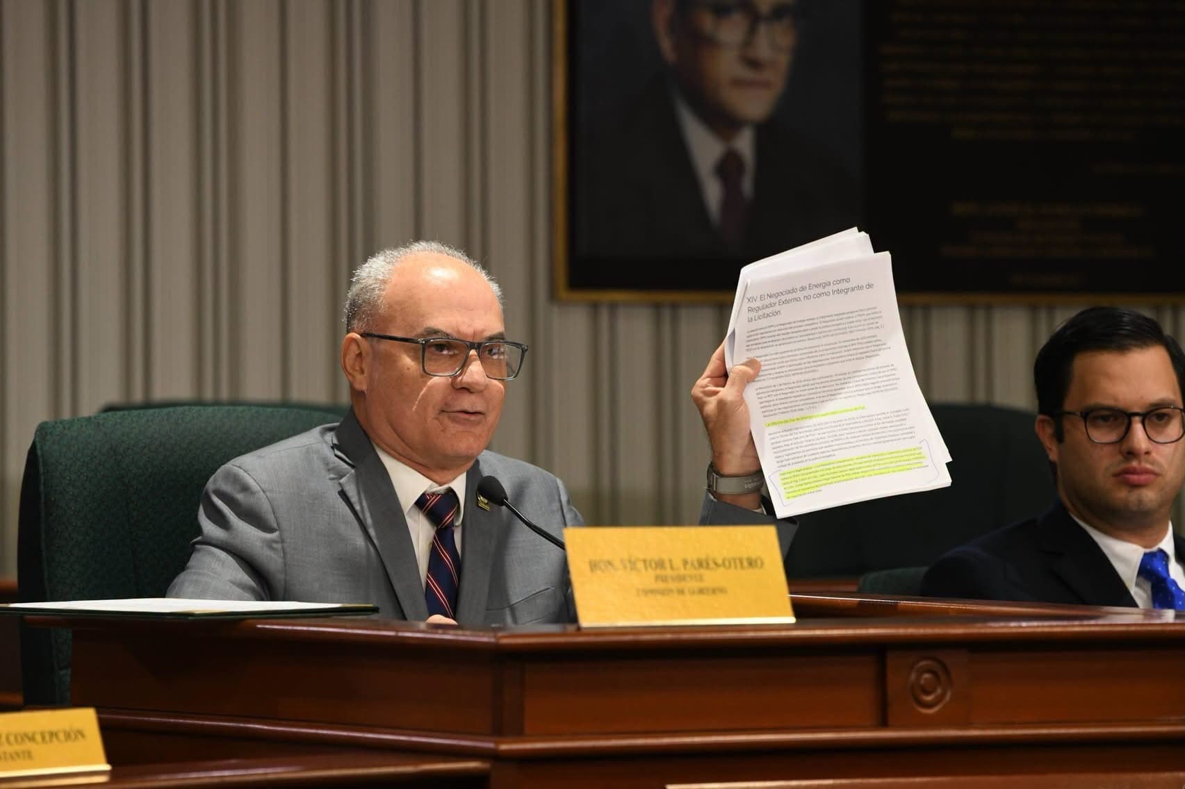 Citan reunión cumbre en el Capitolio para solucionar problema de conexión de sistemas de energía renovable a la red de generación