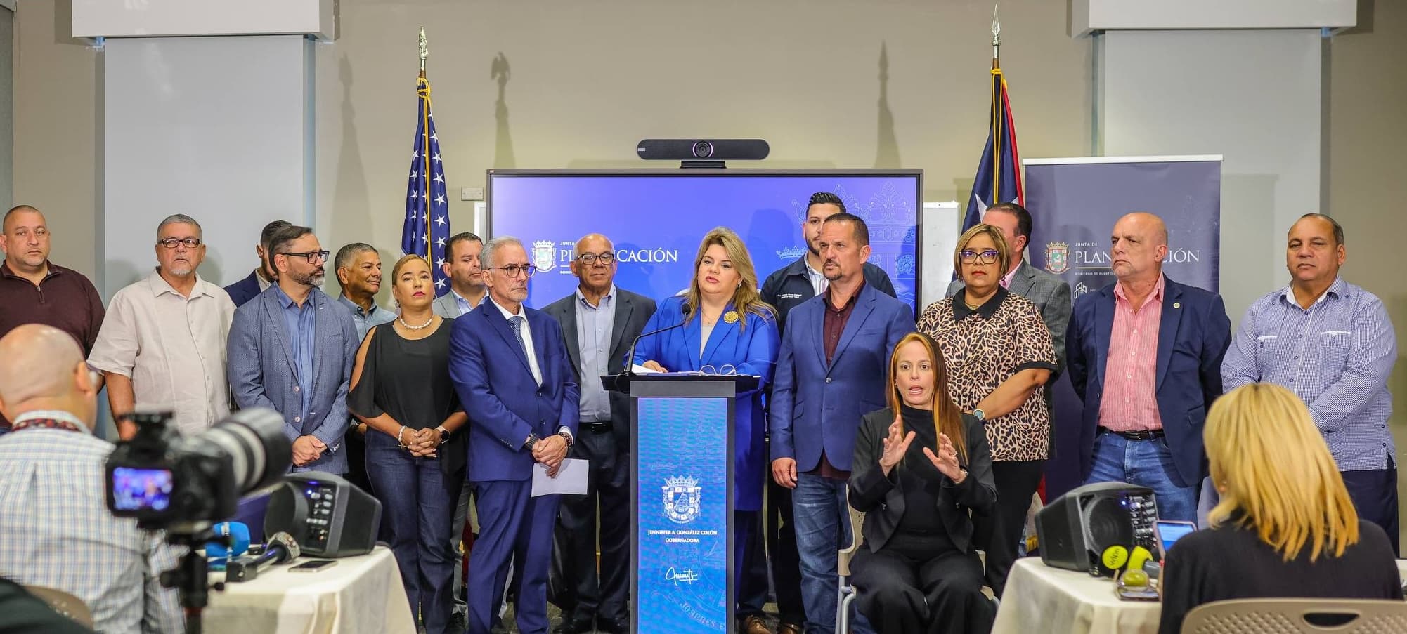 Gobernadora anuncia inicio de esfuerzos conjuntos para actualizar planes de mitigación