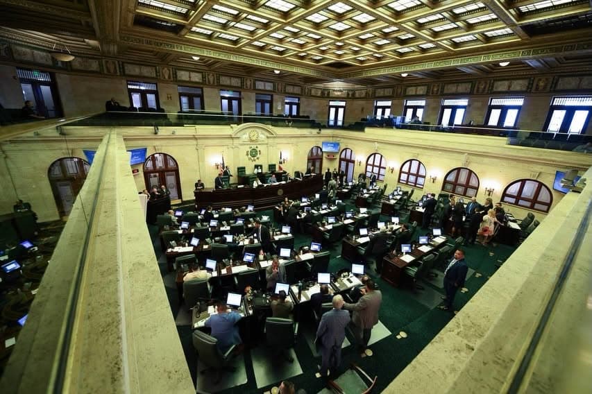Aprueban reducir multas de AutoExpreso y otras medidas
