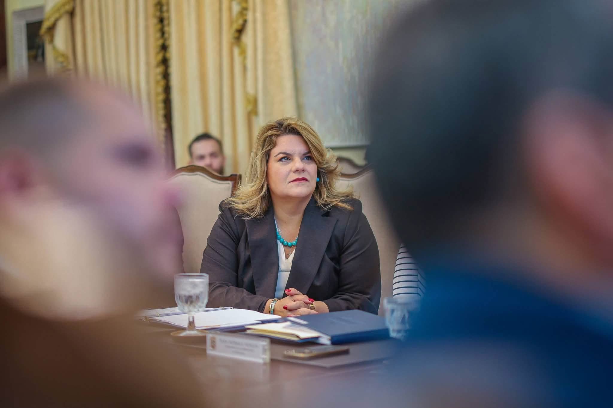 Gobernadora acusa a LUMA de apagar a propósito Plaza Las Américas y Plaza del Caribe