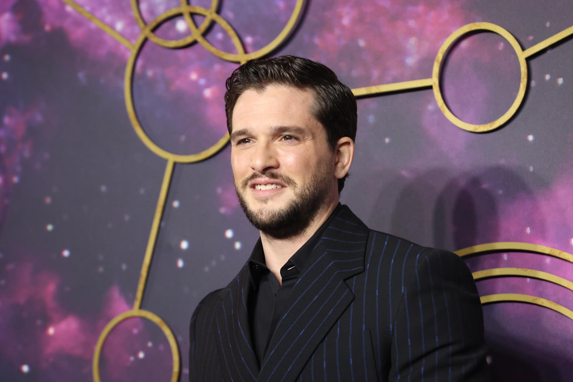 Imagen del artículo de NewsPR: Kit Harington reemplazará a Nicholas Hoult en la segunda temporada de 'Harry Potter'