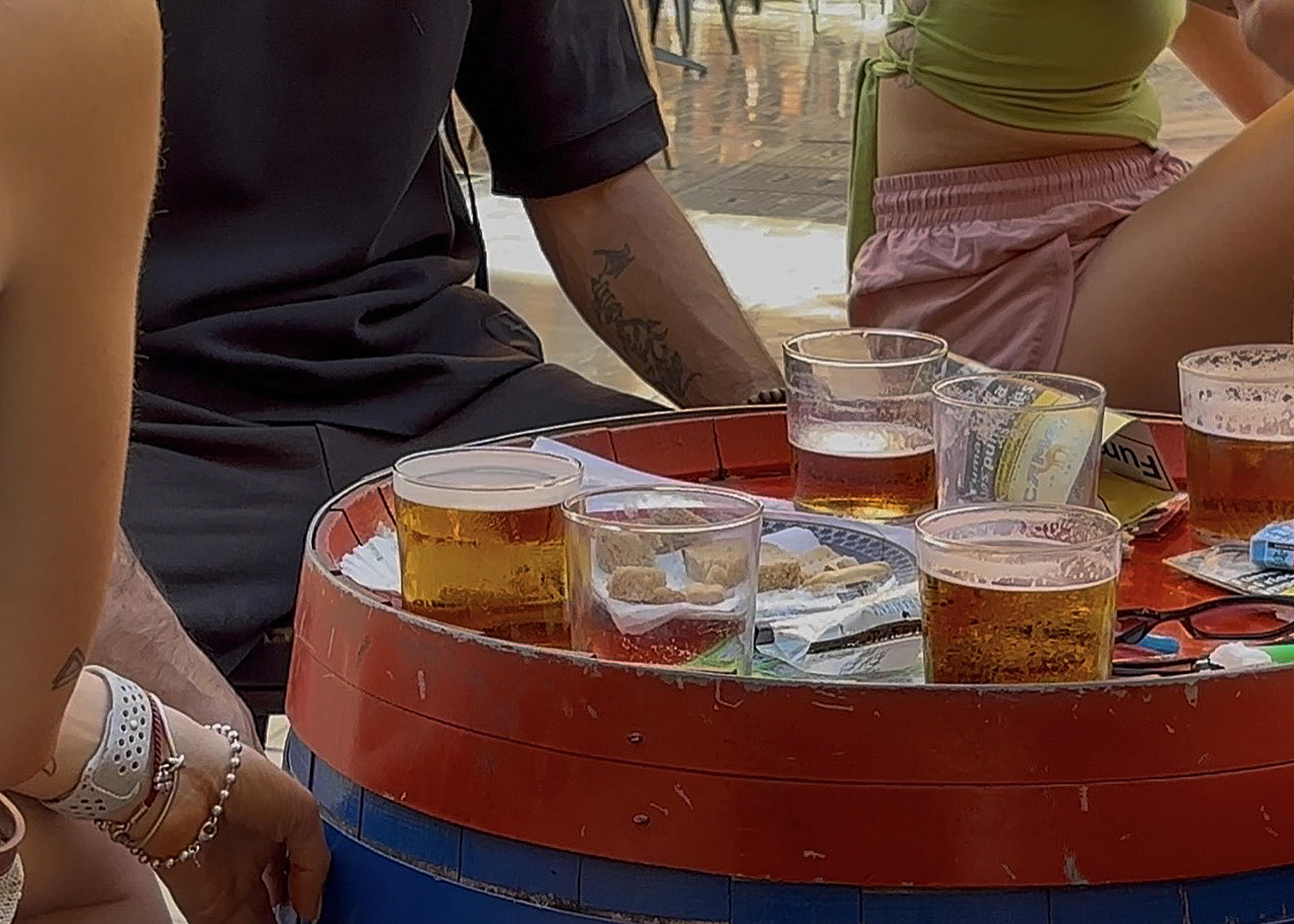 Imagen de la cobertura de: El alcohol en verano: más consumo y más riesgos