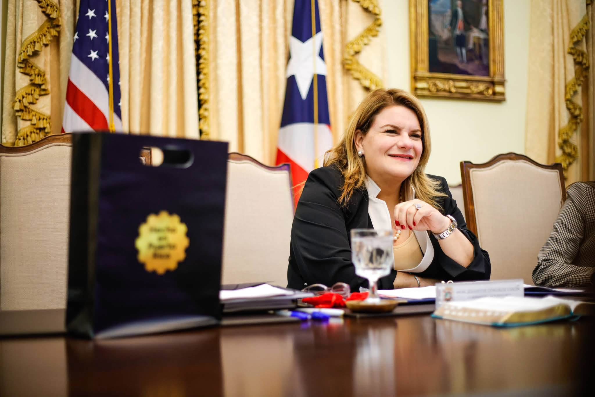 Imagen del artículo de NewsPR: Gobernadora presenta informe final multisectorial y reclama fondos y mejoras para Medicaid en Puerto Rico