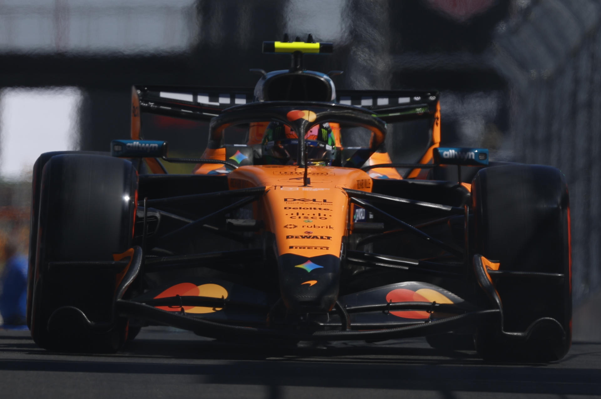 Imagen de la cobertura de: Antonelli gana en el estreno del Madring y amplía su liderato en la F1