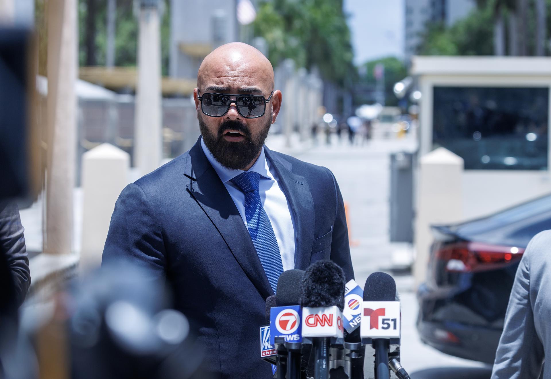 Imagen del artículo de NewsPR: Los hermanos Tate piden libertad bajo fianza en Miami ante los cargos de trata de personas