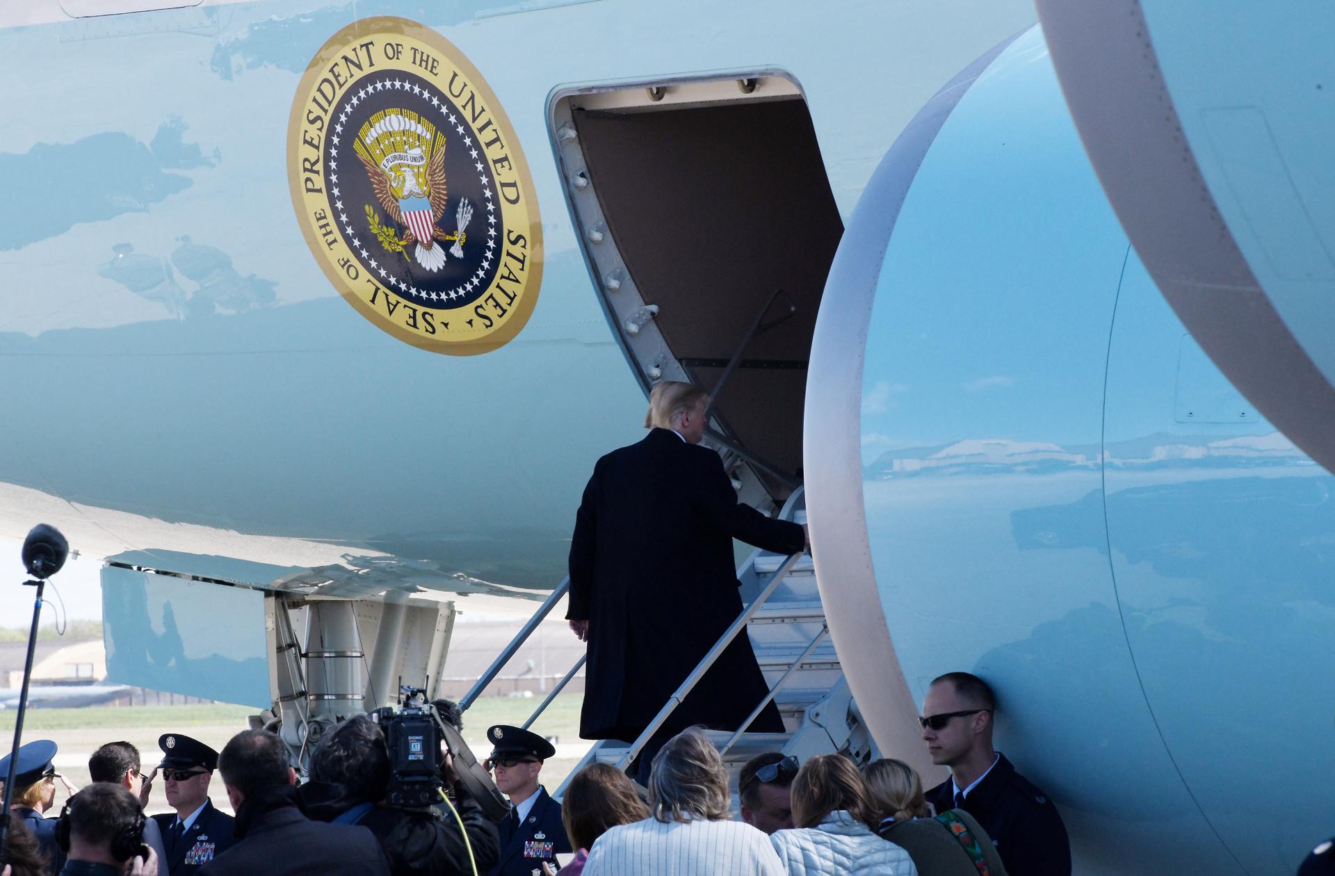 Imagen del artículo de NewsPR: Trump dice que cambió de avión en Turquía por acatar las indicaciones del Servicio Secreto