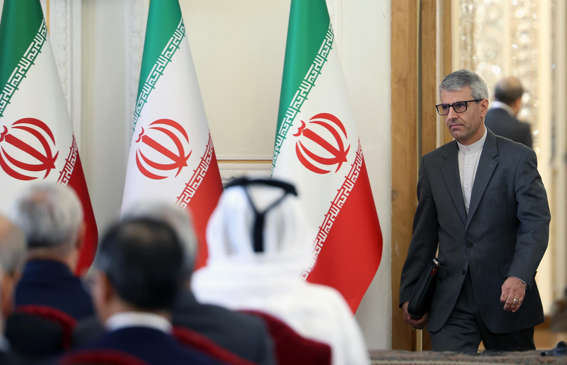 Imagen de la cobertura de: Irán dice que no hay negociaciones con EE.UU. y que sigue conversando con Omán